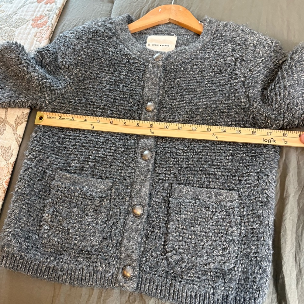 Lucky Brand Gray Boucle Sweater Lady Jacket. Size Small. - Picture 9 of 16